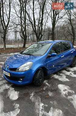 Хэтчбек Renault Clio 2006 в Виннице