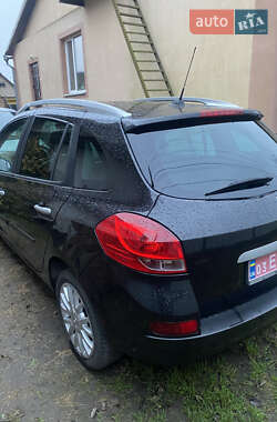 Универсал Renault Clio 2010 в Ровно