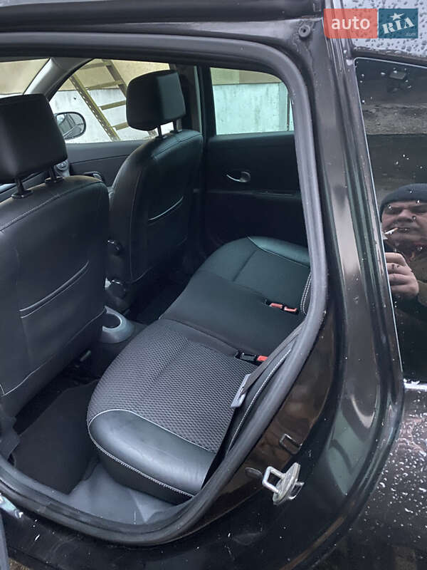 Универсал Renault Clio 2010 в Ровно фото 8 Универсал Renault Clio 2010 в Ровно