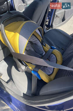 Универсал Renault Clio 2009 в 