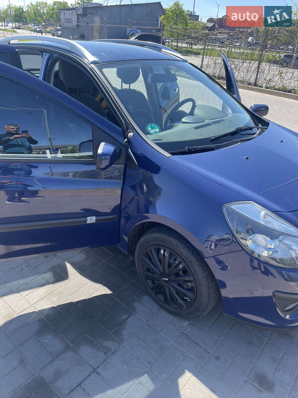 Универсал Renault Clio 2009 в Киеве