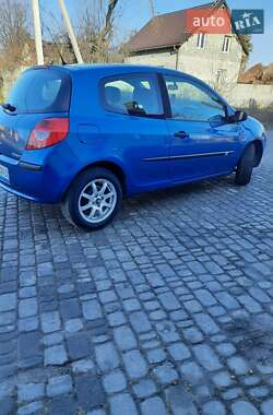 Хетчбек Renault Clio 2005 в Львові