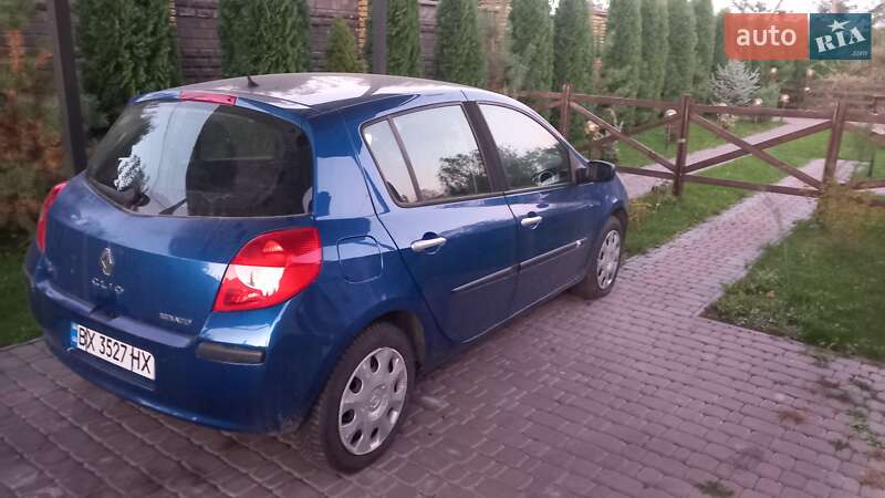 Хэтчбек Renault Clio 2007 в Ровно