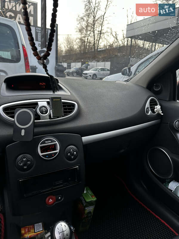 Универсал Renault Clio 2008 в Киеве