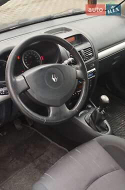 Хэтчбек Renault Clio 2005 в Боярке