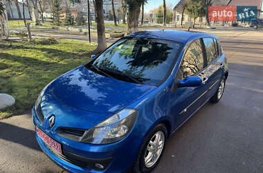 Хэтчбек Renault Clio 2006 в Калуше