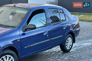 Хетчбек Renault Clio 2002 в Жовкві