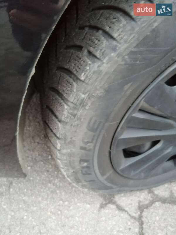 Хетчбек Renault Clio 2004 в Дніпрі