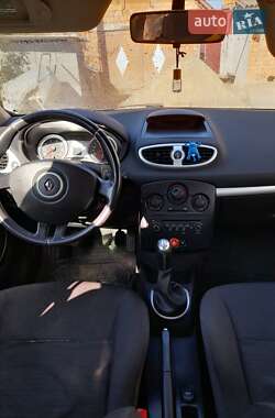 Универсал Renault Clio 2007 в Залещиках