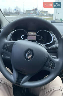 Хэтчбек Renault Clio 2013 в 