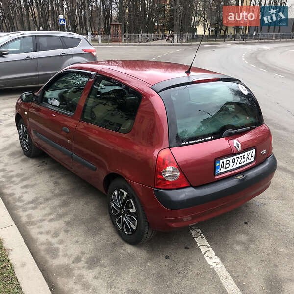 Хэтчбек Renault Clio 2003 в Виннице