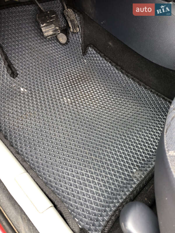 Хэтчбек Renault Clio 2003 в Виннице