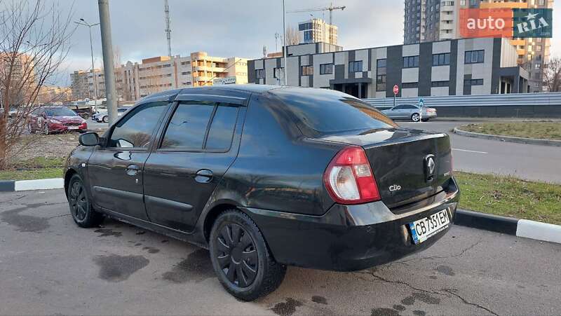 Хэтчбек Renault Clio 2006 в Чернигове