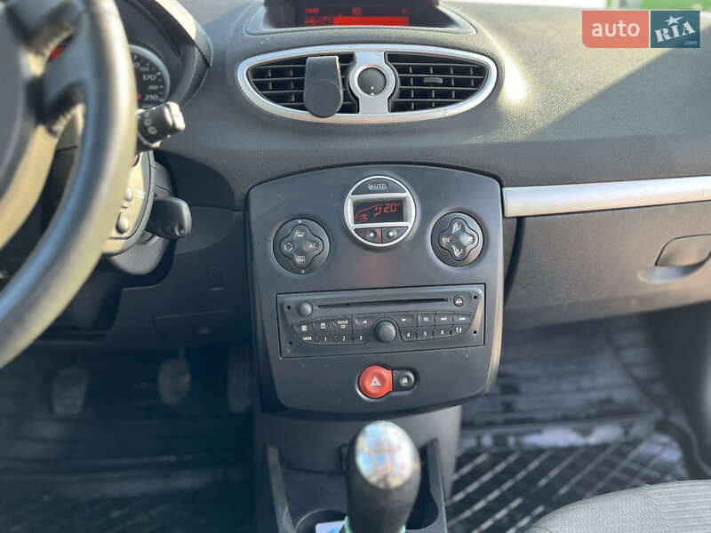 Універсал Renault Clio 2009 в Кам'янець-Подільському