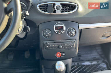 Универсал Renault Clio 2009 в 