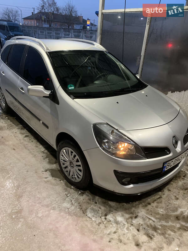 Хэтчбек Renault Clio 2008 в Костополе