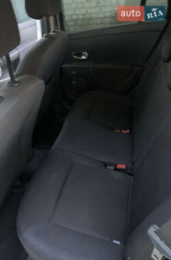 Хэтчбек Renault Clio 2008 в 