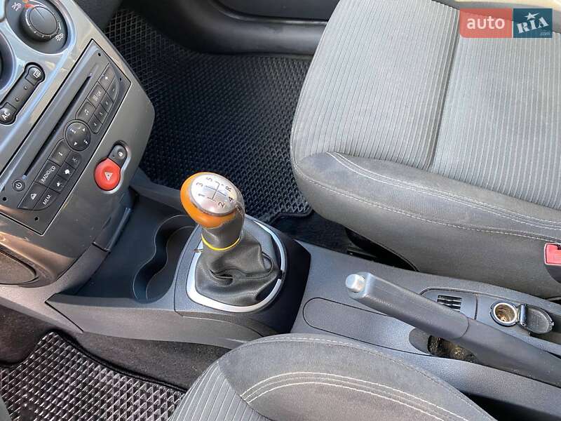 Универсал Renault Clio 2012 в Львове