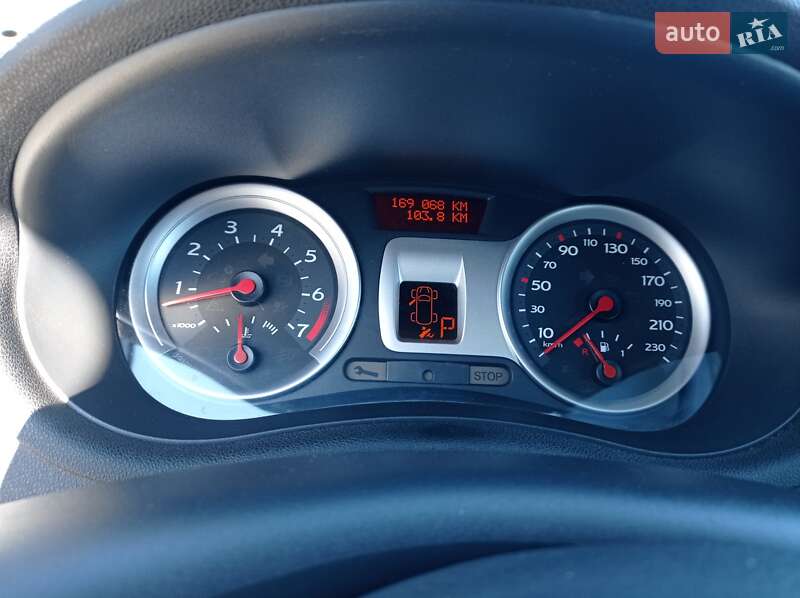 Хэтчбек Renault Clio 2006 в Виннице