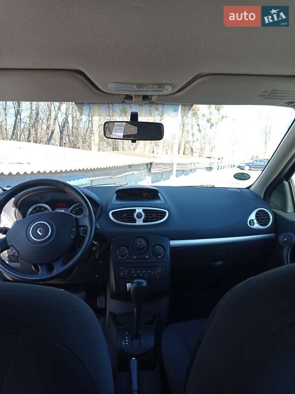 Хэтчбек Renault Clio 2006 в Виннице