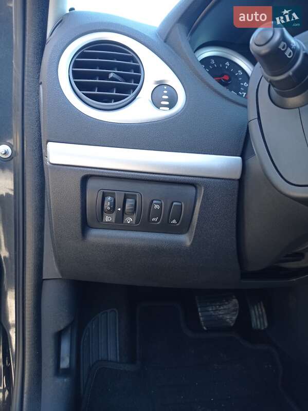 Хэтчбек Renault Clio 2006 в Виннице