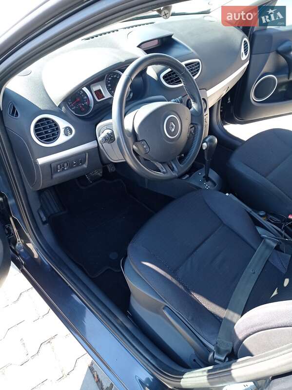 Хэтчбек Renault Clio 2006 в Виннице