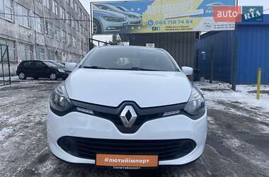 Хетчбек Renault Clio 2015 в Сумах