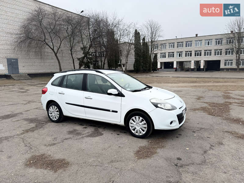 Универсал Renault Clio 2011 в 