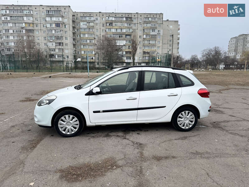 Универсал Renault Clio 2011 в Мироновке