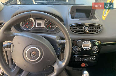 Универсал Renault Clio 2012 в 