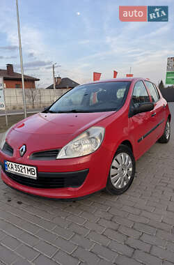 Хэтчбек Renault Clio 2008 в 