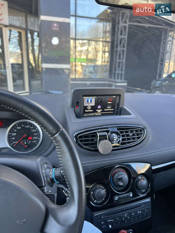 Універсал Renault Clio 2011 в Тернополі