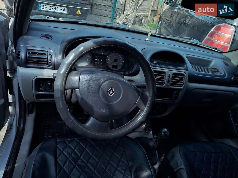 Седан Renault Clio 2006 в Николаеве фото 5 Седан Renault Clio 2006 в Николаеве