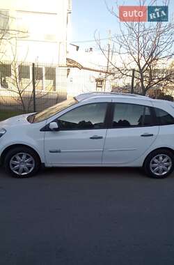Універсал Renault Clio 2011 в 