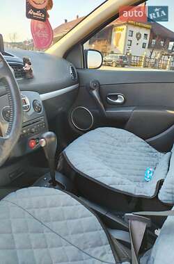 Універсал Renault Clio 2010 в 