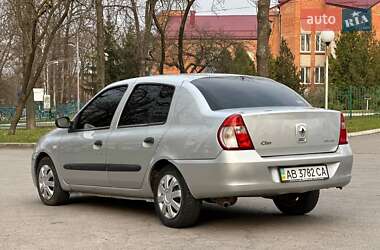 Седан Renault Clio 2006 в 