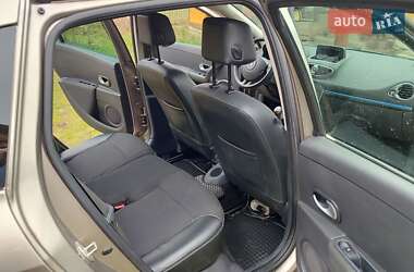 Универсал Renault Clio 2010 в 