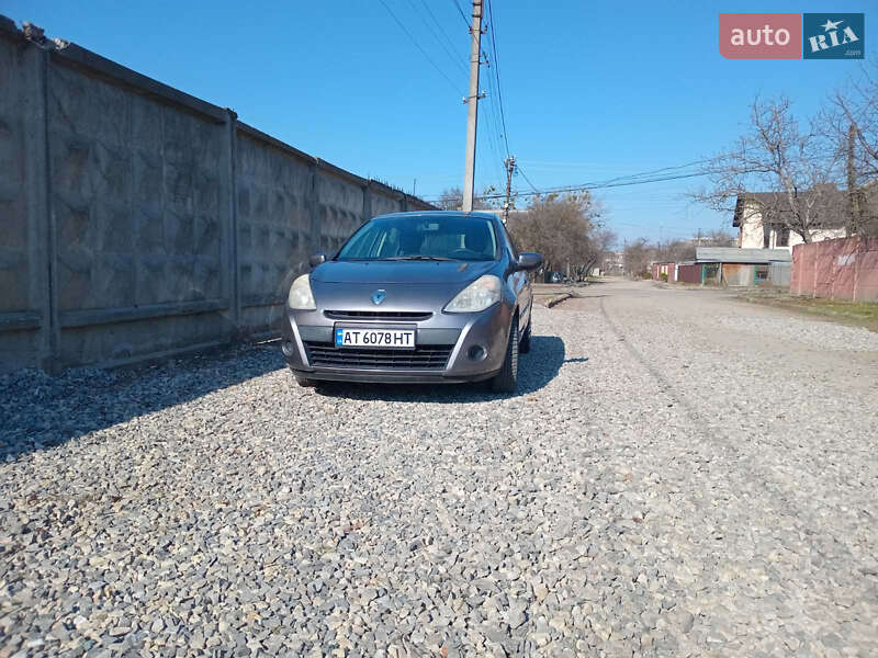 Хетчбек Renault Clio 2010 в Івано-Франківську