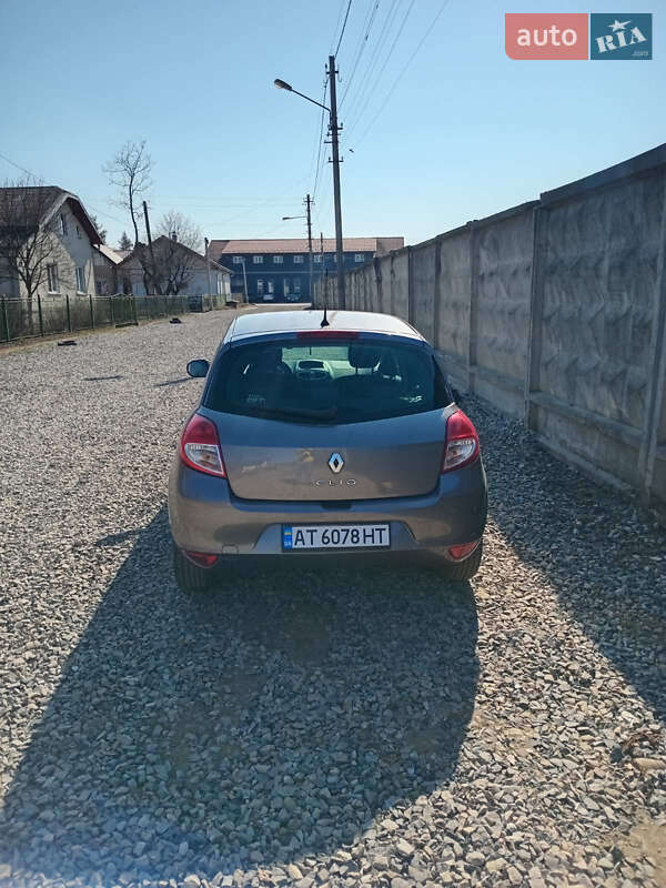 Хетчбек Renault Clio 2010 в Івано-Франківську