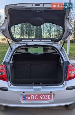 Хэтчбек Renault Clio 2008 в 
