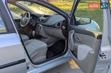 Хэтчбек Renault Clio 2008 в 