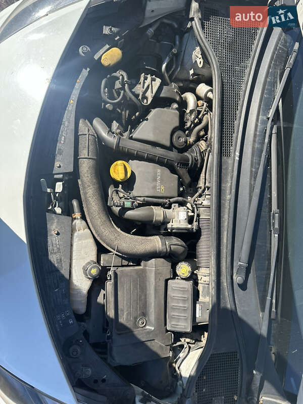 Хэтчбек Renault Clio 2012 в Овруче