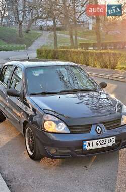 Хэтчбек Renault Clio 2003 в 