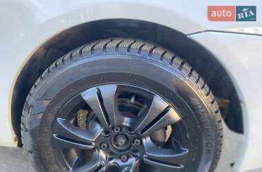 Седан Renault Clio 2006 в 