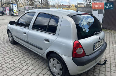 Хэтчбек Renault Clio 2003 в 
