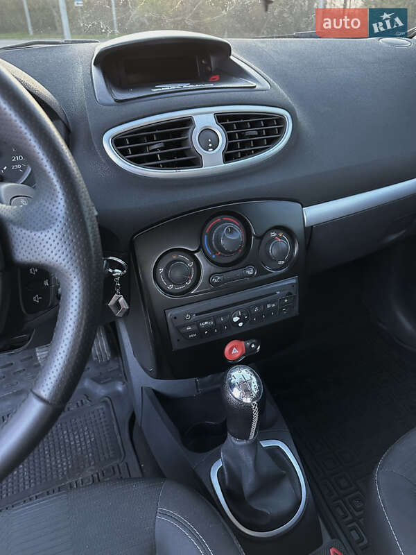 Универсал Renault Clio 2009 в Полтаве фото 9 Универсал Renault Clio 2009 в Полтаве