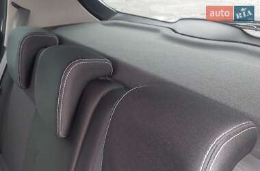 Хетчбек Renault Clio 2012 в 