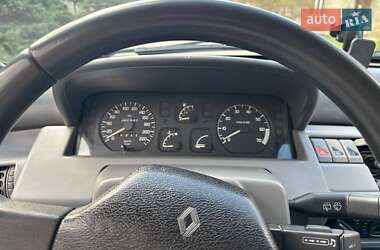 Хэтчбек Renault Clio 1991 в 