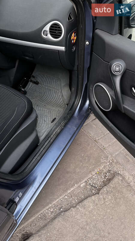 Универсал Renault Clio 2008 в Запорожье