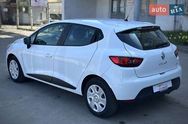 Хетчбек Renault Clio 2015 в 